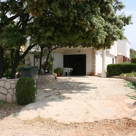 With A Parking Space Mandre, Pag - 6456 曼德雷